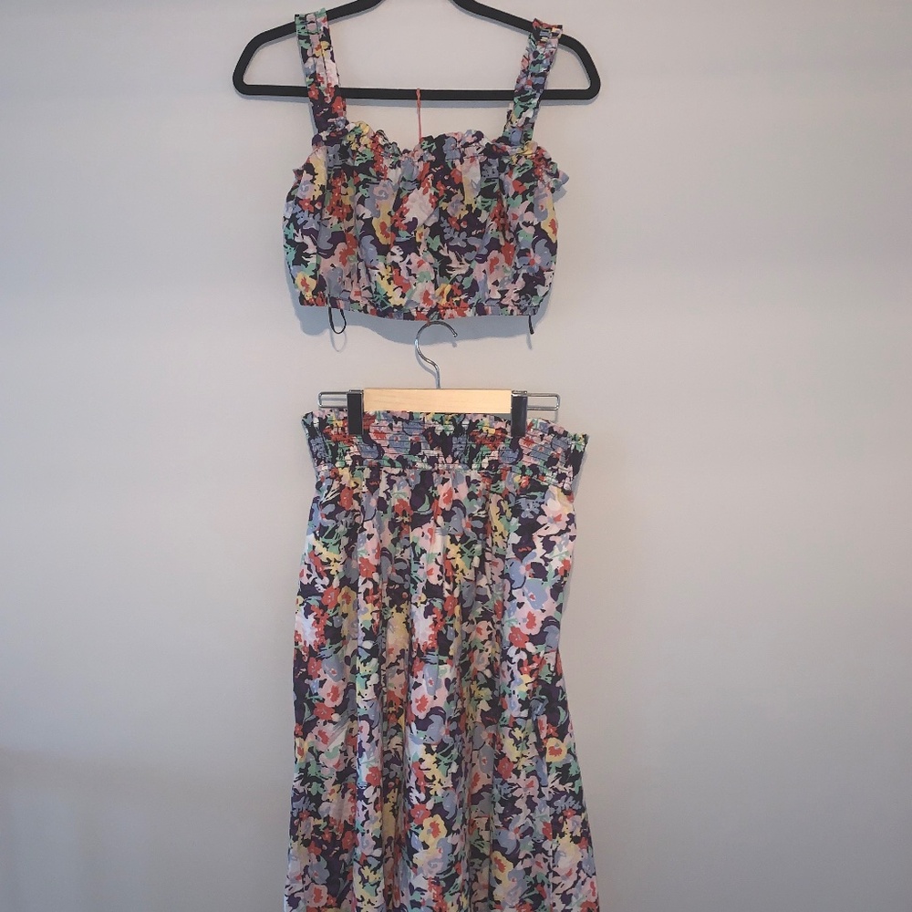 2 PC RW& CO. FLARE SKIRT AND CROP TOP